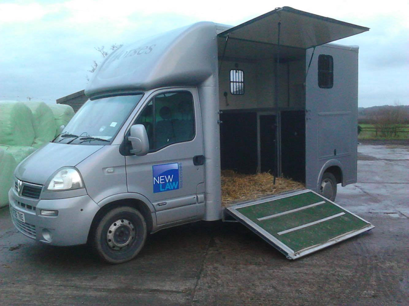 horse box hire